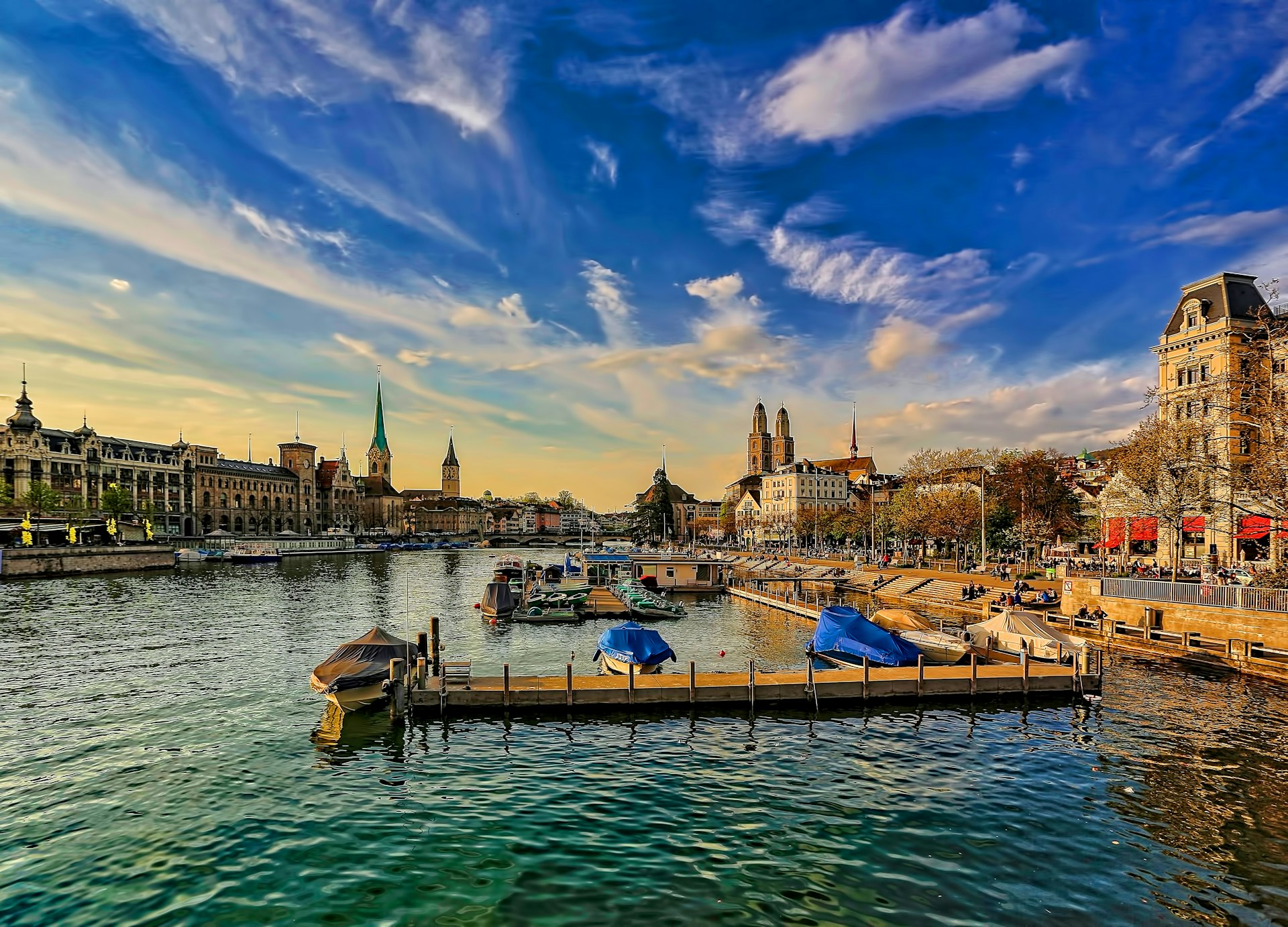 landscape photo of cityscape
